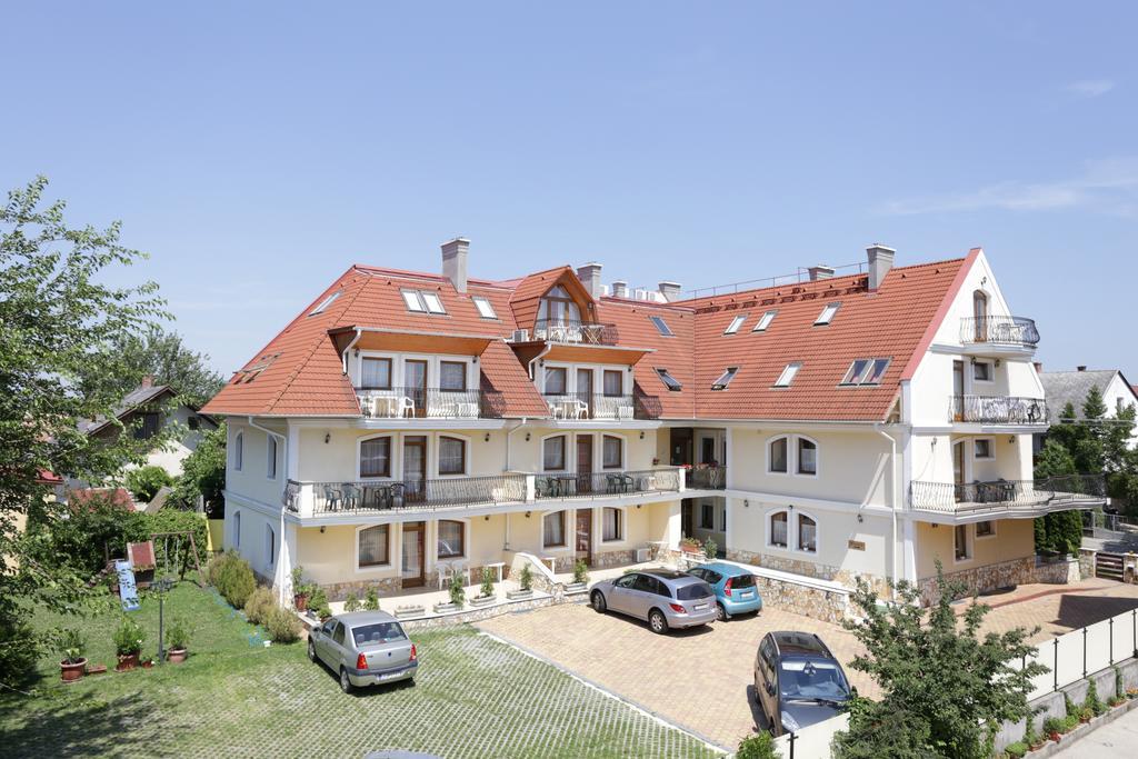 Club Unicum Appartement Hévíz Buitenkant foto